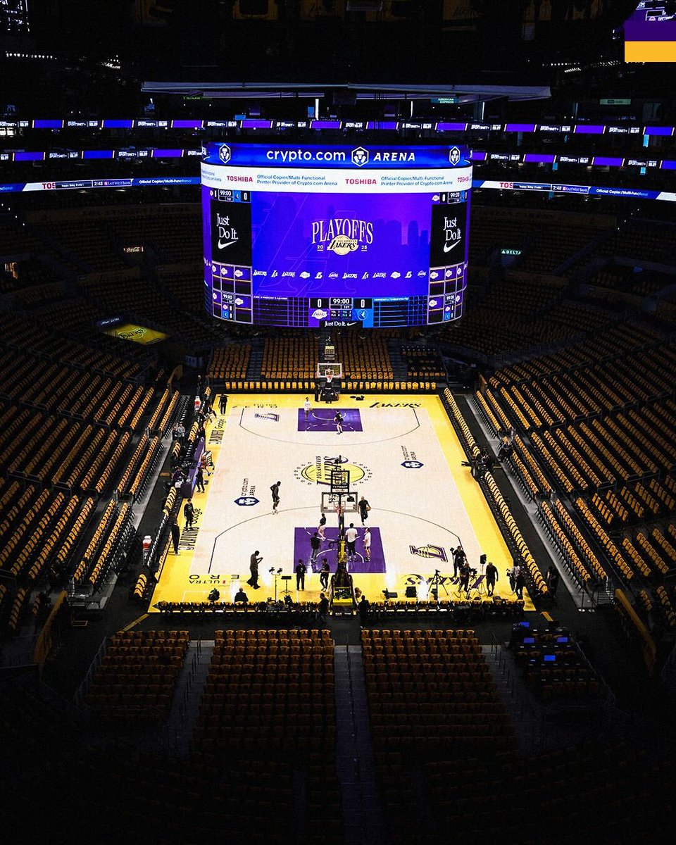Lakers's tweet image. Scene is set
