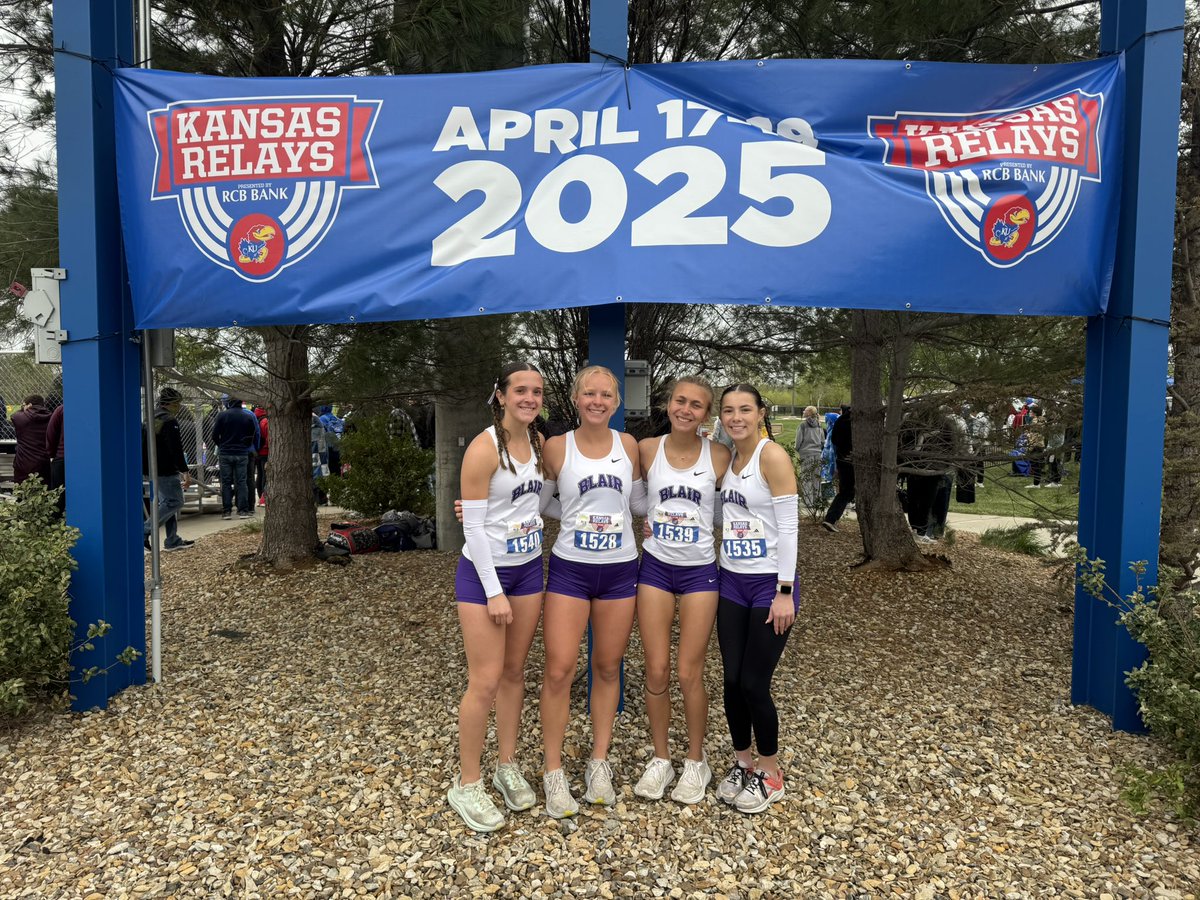 BlairTrackTeam's tweet photo. The girls 4x800 Meter Relay runs a season best 10:22.52 this morning!!
Great job Jade, Jordan, Lainey and Kate!!
#BlairBears #KURelays @KU_Relays
@BHSBlair @EntPubSports https://t.co/x1bHftFBC5