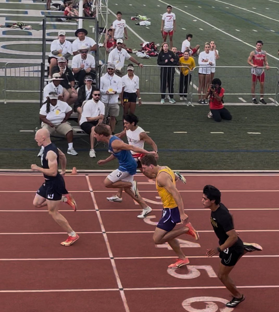 wbrayhs's tweet image. ***REGIONAL RESULTS***

🤠Christian Cisñeros - 09
100M Finals

Finished 4th! 
Fastest freshman in Region IV and was 0.01 away from a podium finish and 0.05 away from going to state!

He finishes his season as the 4th fastest young man in Region IV!

Congratulations!
TEXAN PRIDE!