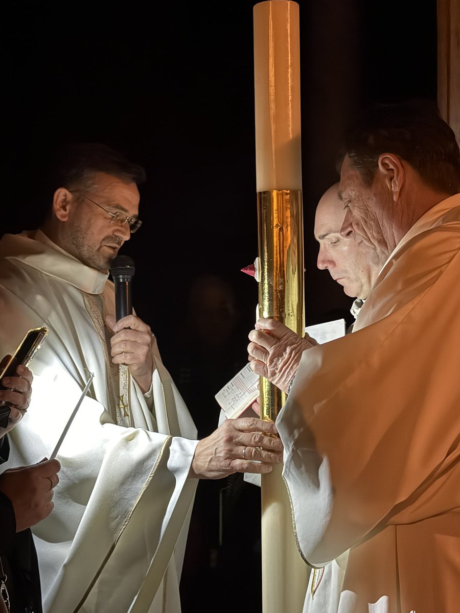 sanmacariolucca's tweet photo. Buona Pasqua! https://t.co/kYfgEzXb8E