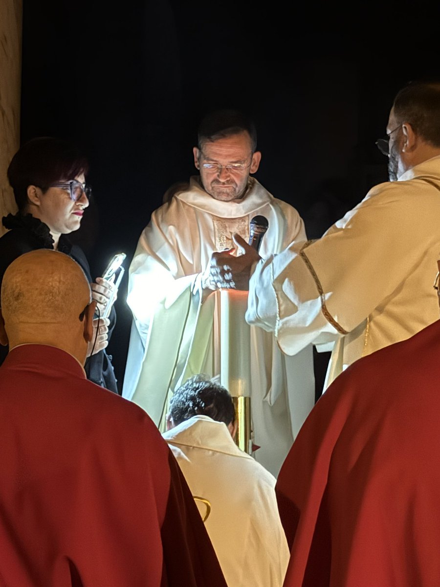 sanmacariolucca's tweet photo. Buona Pasqua! https://t.co/kYfgEzXb8E
