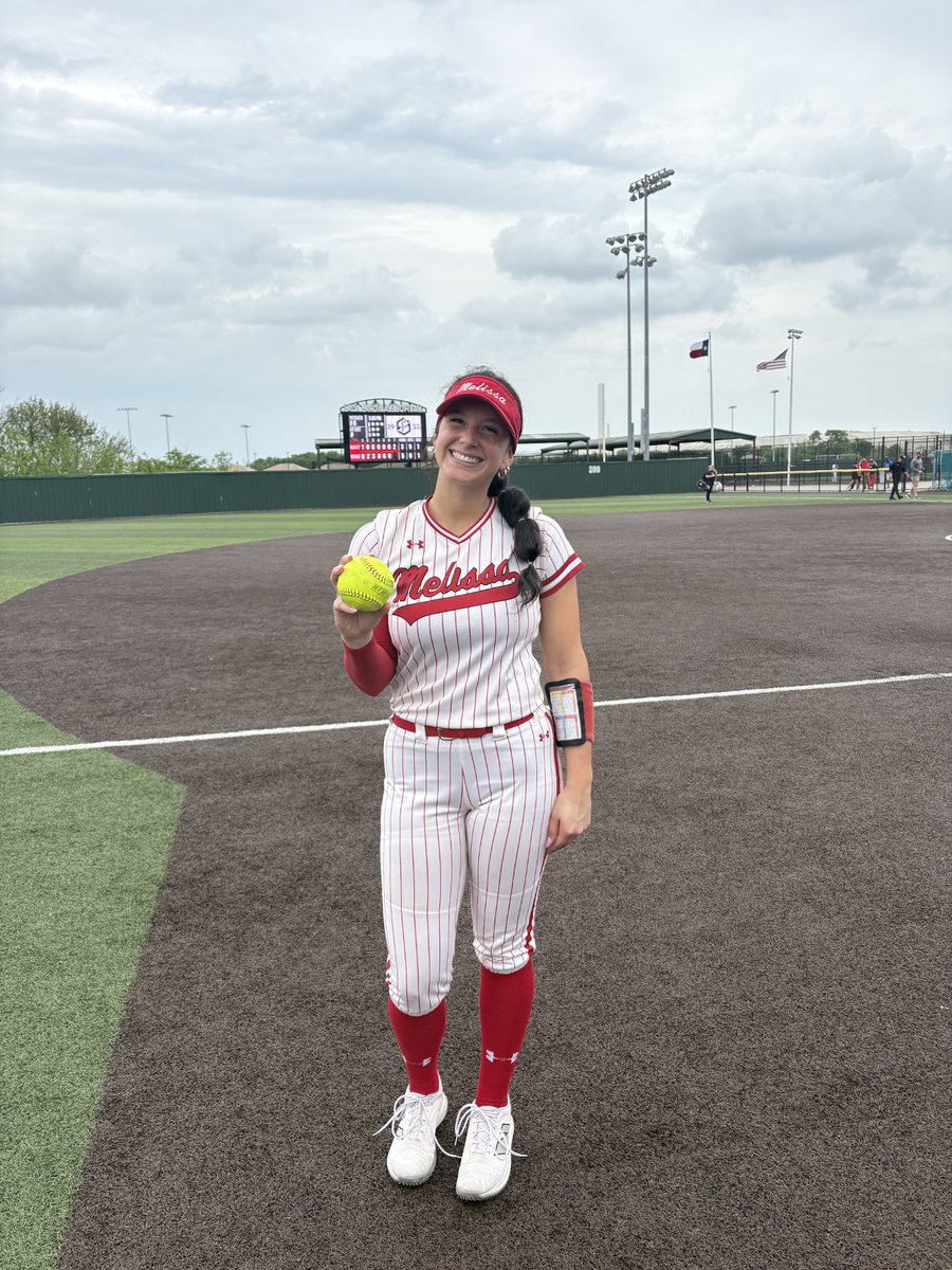 CoachCrabtree's tweet image. Gritty win today!!! Shout out to Paisley with a big bomb to get us going!
Next up- PLAYOFF TIME!!