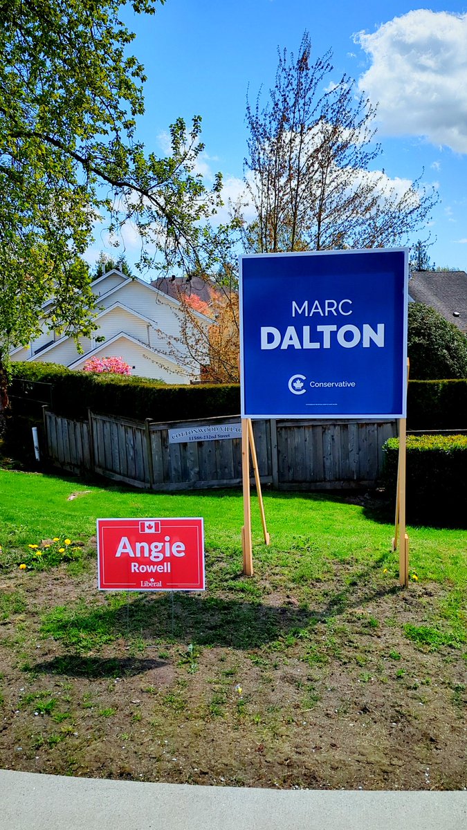 joshgemmell's tweet photo. You know what they say about the size of a man's sign... .#CanadaElection2025 #mapleridge https://t.co/ljKfE7TQ8g