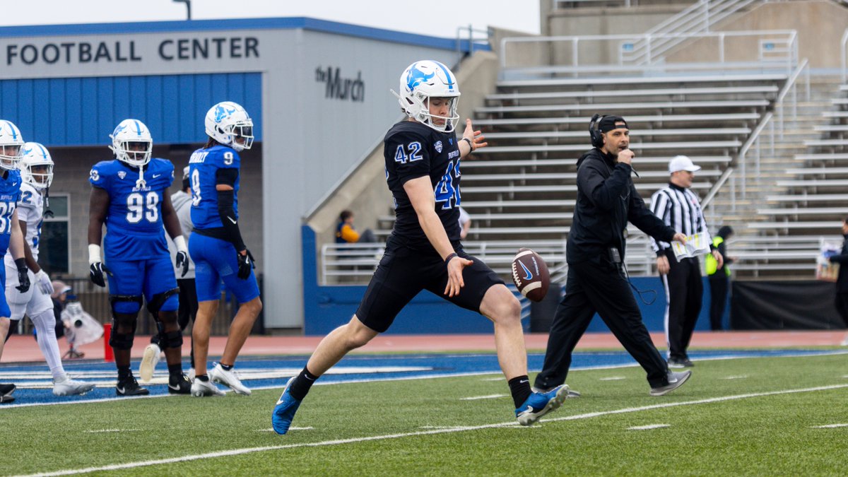 Spring Game = 𝗰𝗼𝗺𝗽𝗹𝗲𝘁𝗲

#UBhornsUP🤘| #BullMarket📈