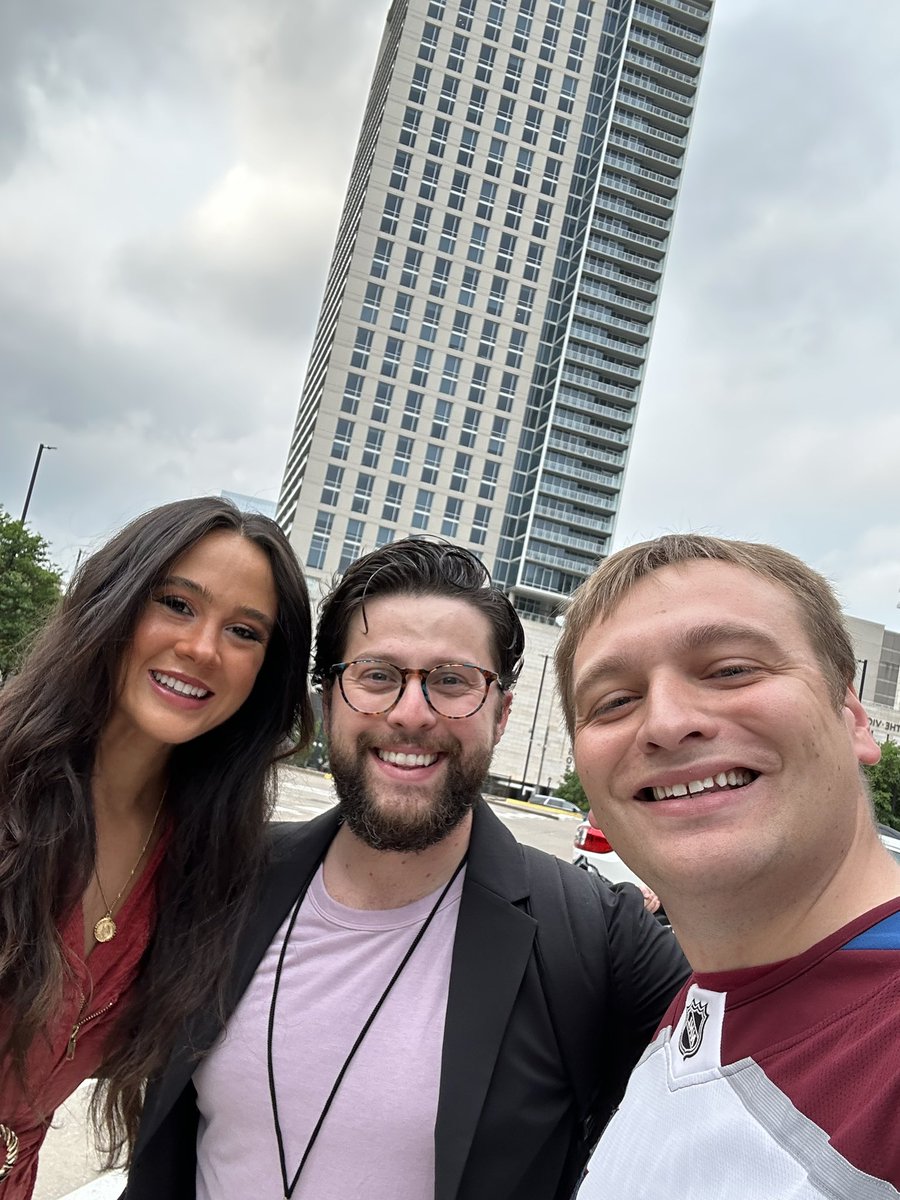 What’s more exciting than playoff hockey?!? Meeting the <a href="/gs_off_ice/">GS Off Ice</a> crew!!! Thanks for saying hey <a href="/jessemontano_/">Jesse Montano</a> <a href="/megangley/">Meghan Angley</a> ! Appreciate your coverage and #GoAvsGo