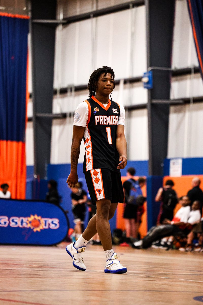 BIG SH🏀TS tweet media