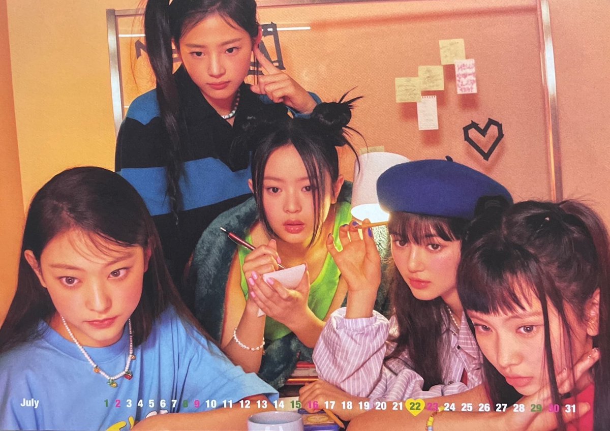 NewJeans Yearbook (2022)