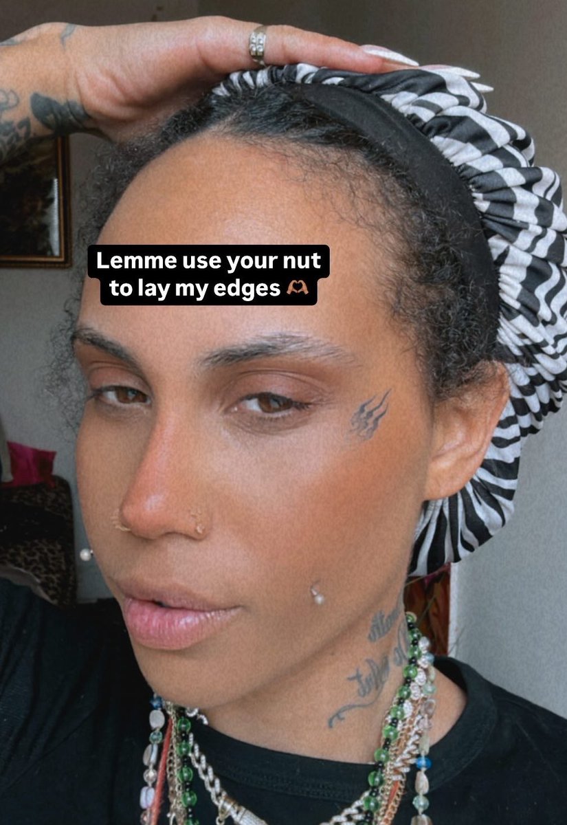 Marie🐱💦 tweet media