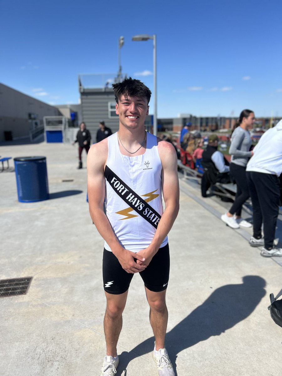 Shane Burns (@usd457transpdir) on Twitter photo Congratulations <a href="/BrodyBurns0/">Brody Burns</a>
Your hard work is paying off finally got that sub 50 sec 400m today!!! Congratulations <a href="/BrodyBurns0/">Brody Burns</a>
Your hard work is paying off finally got that sub 50 sec 400m today!!!