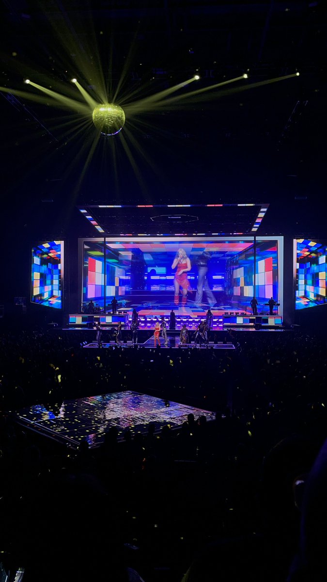 Not to blow my own horn but damn! I took some amazing pictures at the #TensionTour in Austin. These are unedited pictures. My old iPhone can still deliver 😅