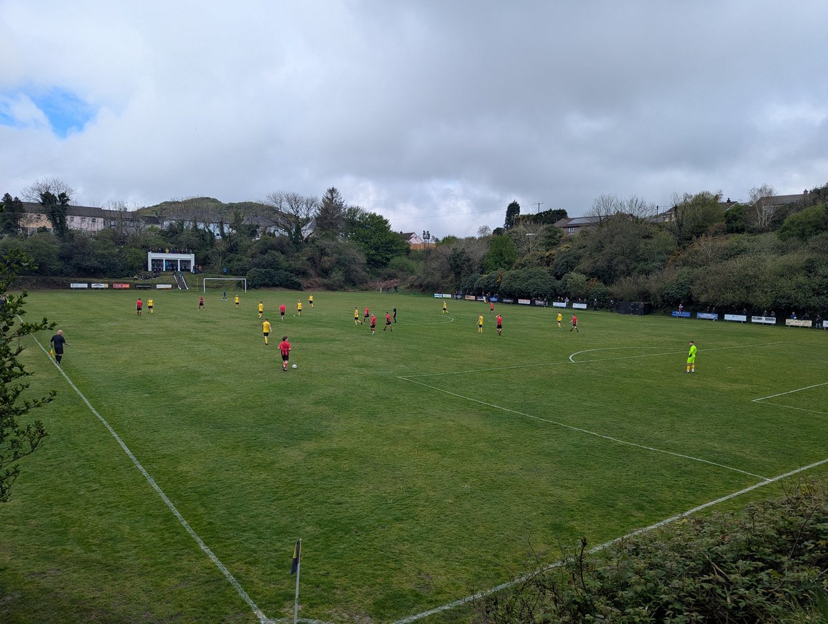 bogie_david's tweet photo. Nanpean Rovers (3)6 Roche 0, att 432. Table suggested comfortable home win and so it turned out. R defended well, particularly very good keeper, but NR were dominant. Scored 3 in last 6m but weren't flattered by score. Have heard so many about this ground and it didn't disappoint https://t.co/q8qbYgNjPX