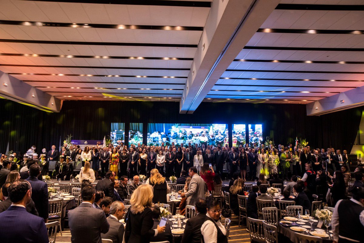 6/6
#CruzadaPorLaCompetitividad desde @Concanaco.
Estas son solo las primeras 4 de 100 propuestas que impulsaremos desde @Concanaco en esta #CruzadaPorLaCompetitividad.
Estamos del lado de quienes todos los días son el motor de la economía con trabajo, esfuerzo y visión.