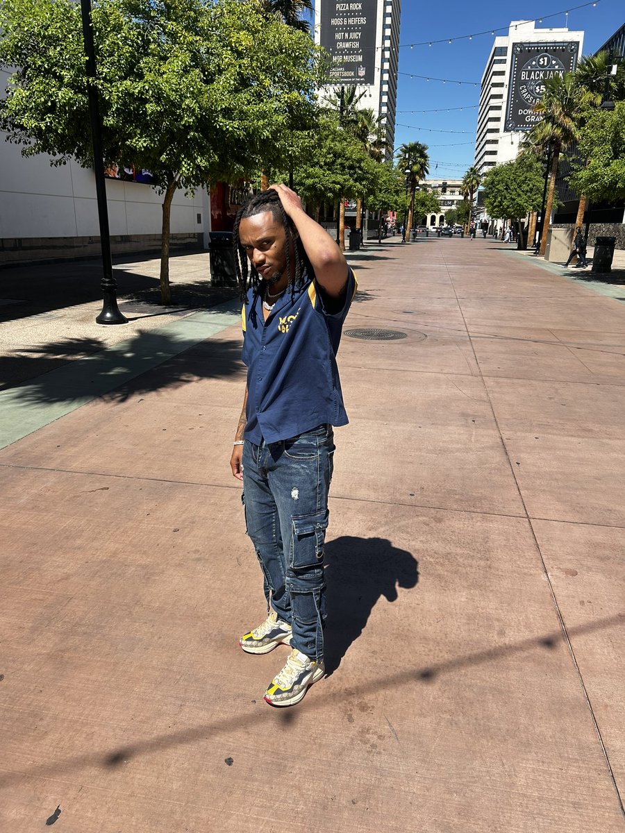 LuhStalli's tweet photo. BIGHIM N VEGAS https://t.co/vAG0MPNur2