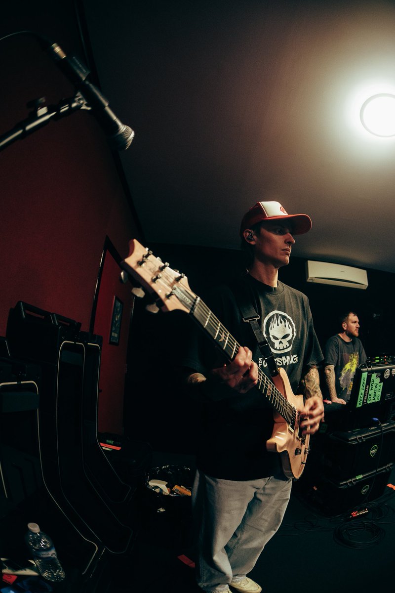 Neck Deep tweet media