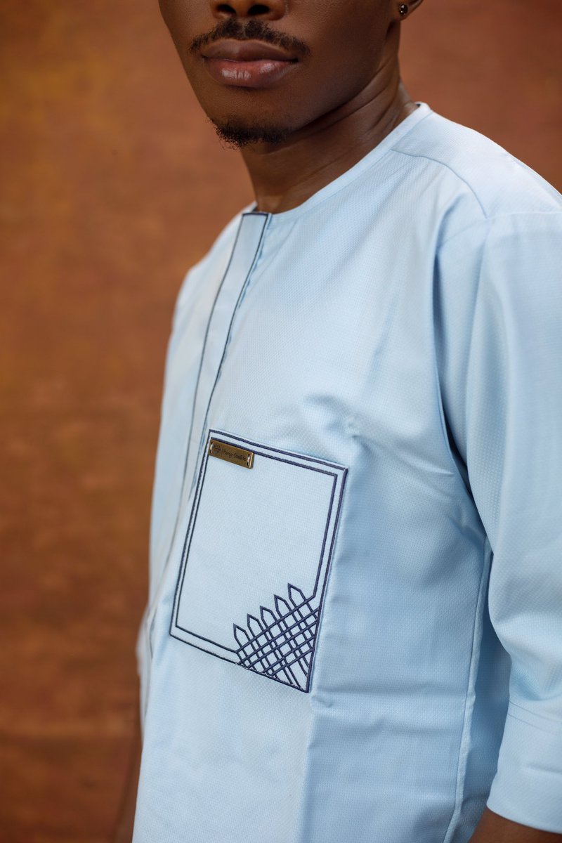 remytopdesigner's tweet photo. Thérem @therematelier sourced a top-notch fabric and Remy Couture @Remycouturee sewed an impeccable kaftan.
…Perfection To Clothing 💯 https://t.co/8zXJvCPDF5