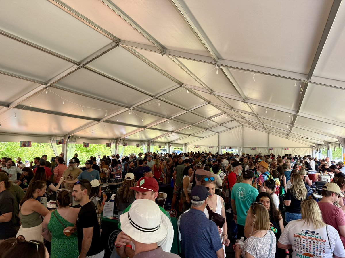 michaelcaldwell's tweet image. 🍻The Georgia Craft Brewers Festival is happening in Downtown Woodstock today! After years of advocating to #SetBeerFree in the legislature, it’s an extra special experience to see the entire #GABeer industry celebrate here in our City! Cheers!