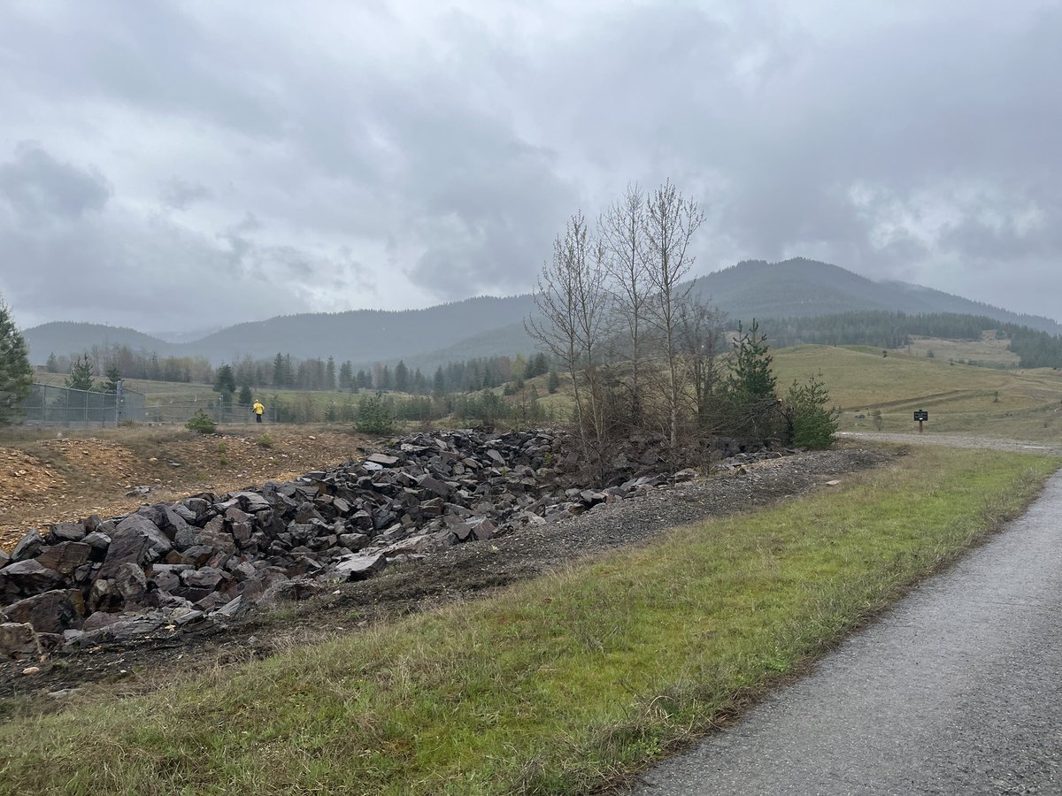 kulwap's tweet photo. 2025 LEADMAN Triathlon at Silver Mountain. The day started off with rain on the way there, but no rain in the mountain. Another storm blew in and then it snowed for the ski leg, and it was rain for the bike and run leg. @SilverMtnResort #leadman https://t.co/Mto1fR2VUi