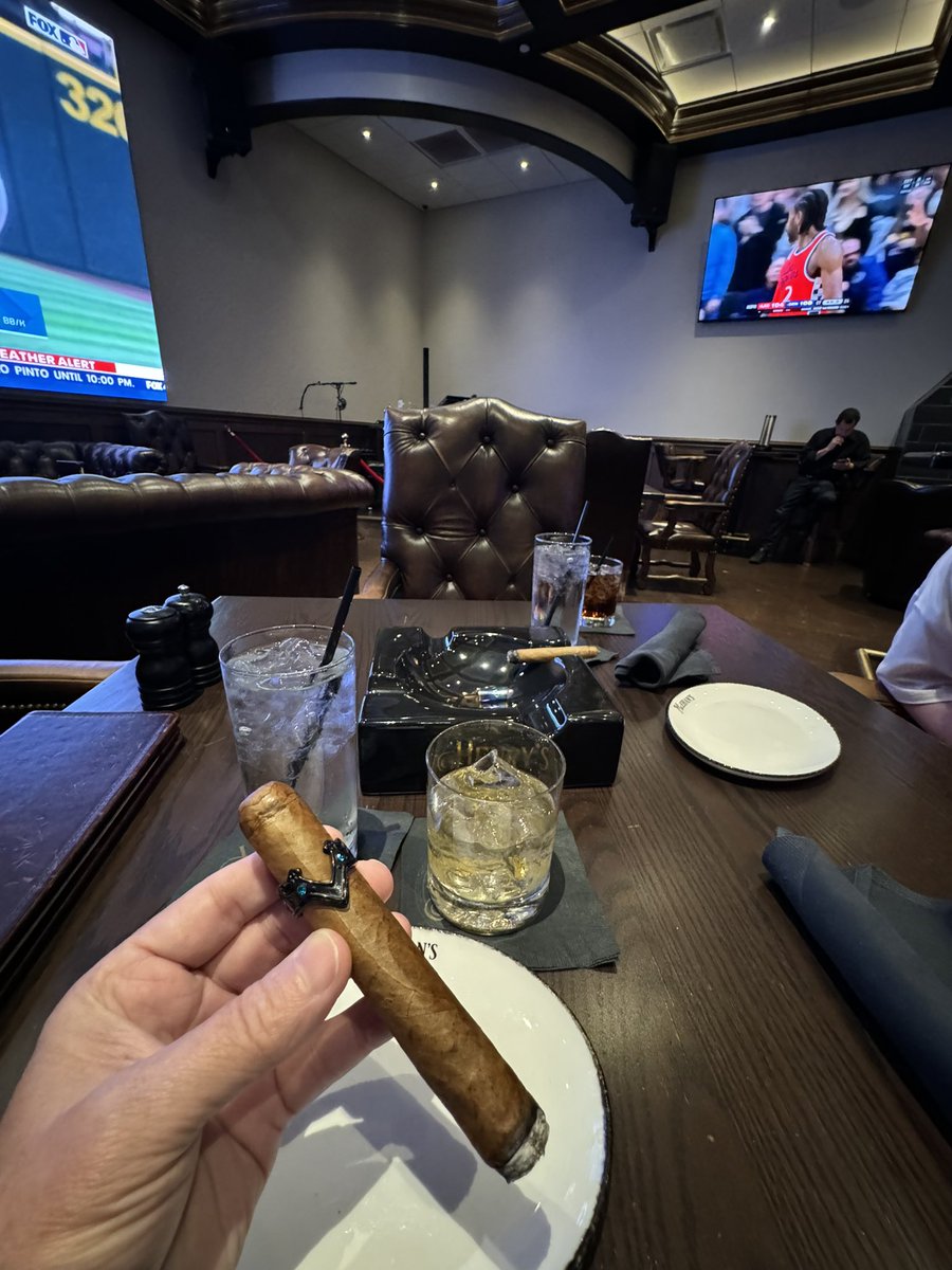 Let’s go top shelf Texas style 

Steak and Cigars

Getting the most with a Vicente War.