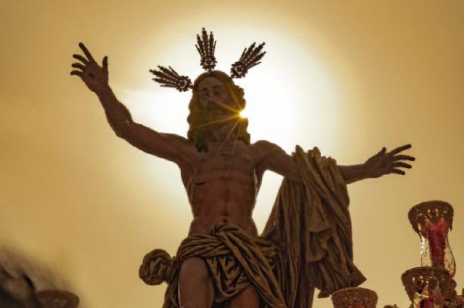 "¿Por qué buscáis entre los muertos al que vive? No está aquí, sino que ha resucitado".