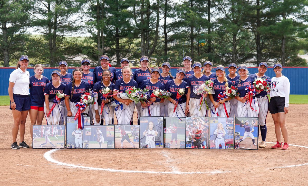 WSCCsoftball's tweet image. Dear Sophomore,
We are so incredibly proud of you. You have outdone yourselves for Senator Nation. Thank you for being a part of this crazy journey and allowing us to be a part of it with you. We love you all. Lets go big before we go home‼️
#RollSens