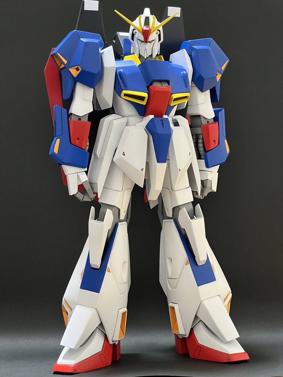 physalis0071's tweet image. 旧キット1/60ゼータガンダム。
完成です🎉
設定画に寄せるべく全身の幅詰め、胸の形状変更等、思い付く限りイジってます😄
自分の中の理想のアニメ版ゼータに、限りなく近い形で完成させる事が出来ました!
もうめっちゃ満足です✨
#おまえらのガンダムを見せてくれ
#旧キット