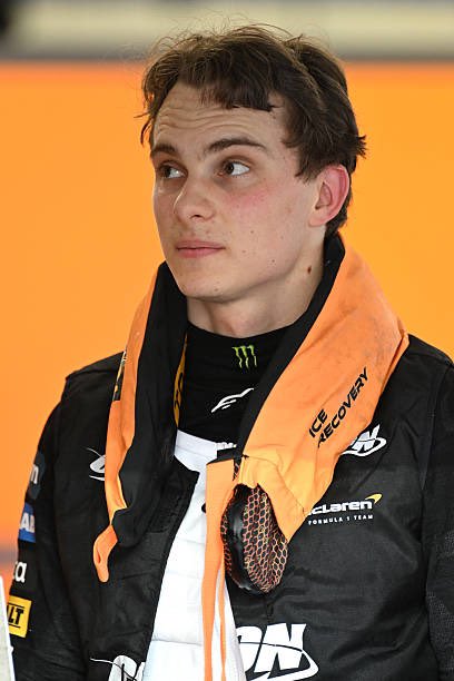 oscarpiastri81's tweet photo. Oscar this February: “Last season, I think I made life difficult for myself in qualifying a lot of the year. Making sure I qualify a bit better is a high priority.”

Oscar’s first 5 race weekends:
🇦🇺 P2 (+0.084s)
🇨🇳 Sp. P3 (+0.080s)
🇨🇳 Pole
🇯🇵 P3 (+0.044s)
🇧🇭 Pole
🇸🇦 P2 (+0.010s) https://t.co/UcbB9i2EbS