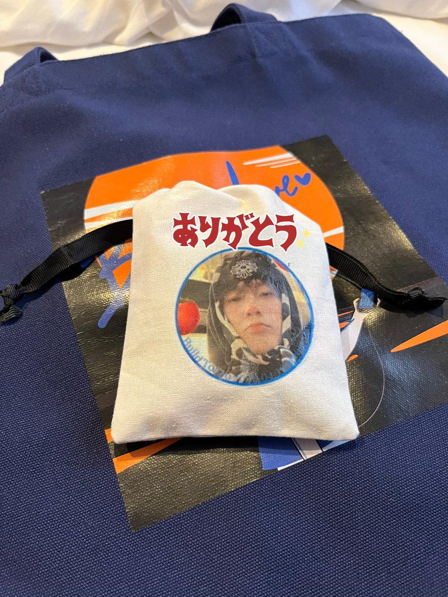 （<a href="/roro_tukusi/">roro 🦭💙</a> ）さま💙
わざわざ私を探していただいて、かわいい🎁ありがとうございます😊お会いできて嬉しかったです😽

SPRING DATE WITH BUILD
#BuildJPFanmeeting2025
<a href="/JakeB4rever/">BIU.</a>
#BuildJakapan #Beyourluve