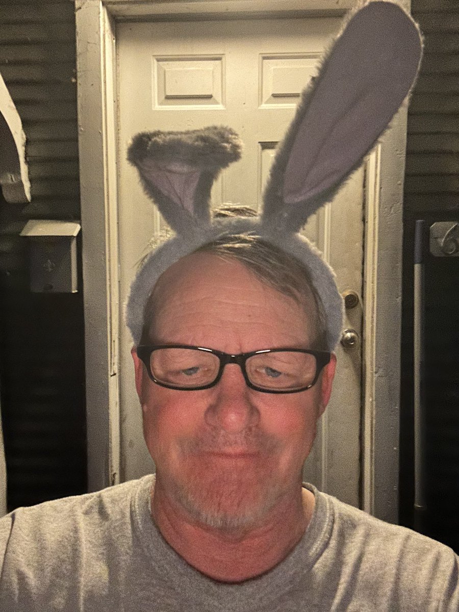Hippity-Hoppity!   The Easter Bunny is on his way!   HAPPY EASTER EVERYBODY!
