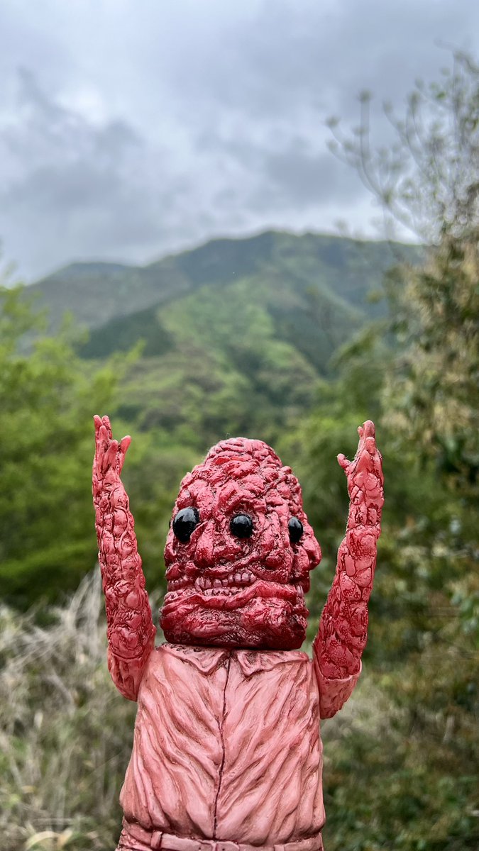 本日は曇天なり
しかし心は快晴
ナガレさん誕生日おめでとう御座います！
#暗黒エンターテイメント