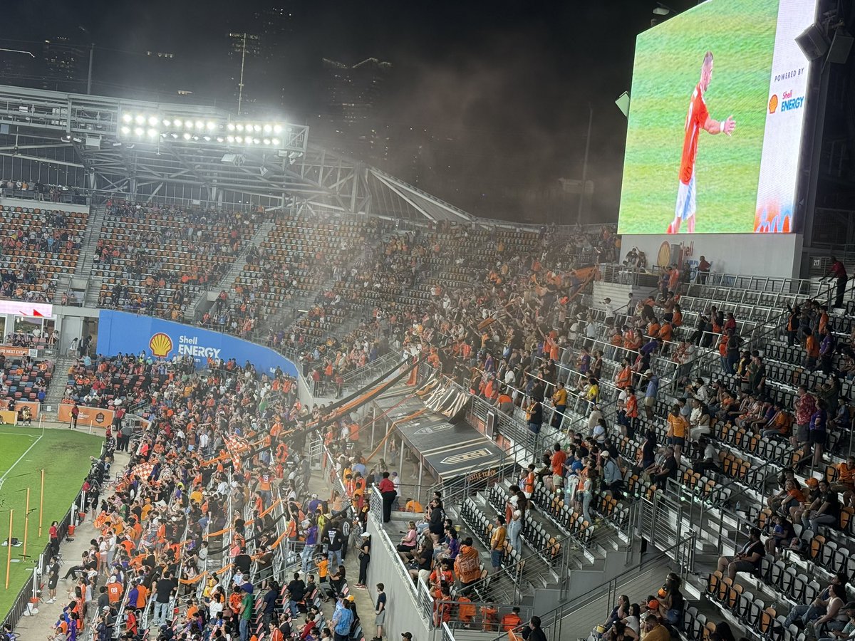 dynamichouston1's tweet photo. Close game with dominance but lack of execution, podcast on Tuesday or Monday.#houston #htown #houstondynamo #mls #soccer #podcast https://t.co/RIgFNPkky4