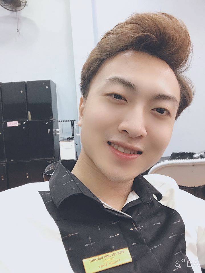 RichardMan25256's tweet photo. Học đường là nơi đào tạo kiến thức, nhưng cũng là nơi rèn luyện tính kiên nhẫn và sự tự tin. https://t.co/Q9NWIguxig
