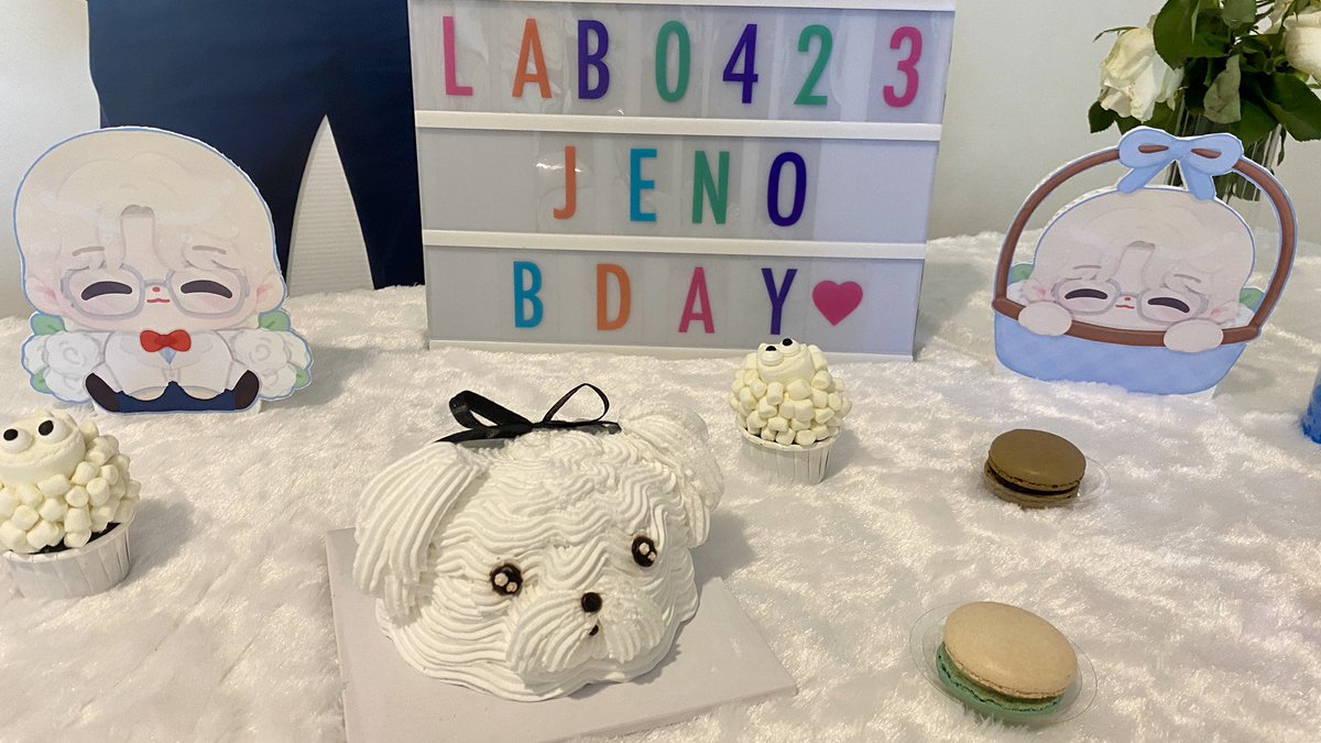 realdeftoung's tweet photo. 🩵🥼 #Lab0423
#HAPPYJENODAY #JENO #제노 https://t.co/2Do7bj0lJg