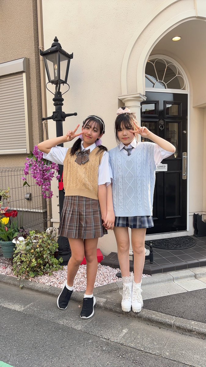 あいりちゃんとスチール撮影したよ！
偶然にもソーダカラーとコーラカラーになったわたしたち🩵🤎

#アイドル  #キッズアイドル  #ジュニアアイドル  #あいどる戦士ミルキュワ 
#ポートレートが好きな人と繋がりたい  #写真好きな人と繋がりたい  #被写体　#キリトリ  #fjc  #sjc  #jc  #制服