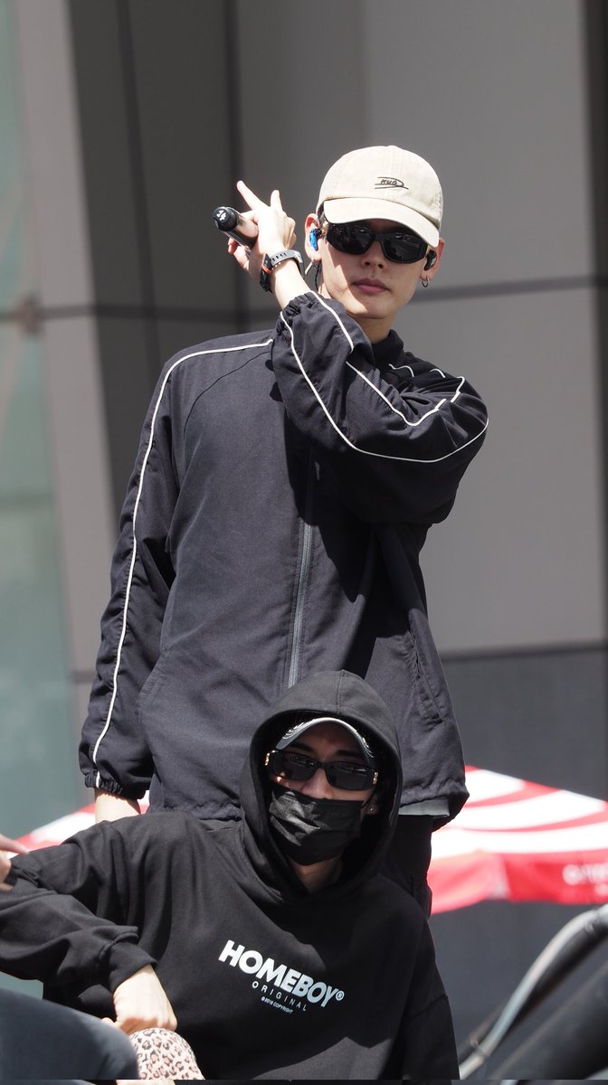 Rainbi_Fon's tweet photo. นี่คือ เน-จั๋ง สายลับ 😎 

#JUNG_PERSES #NAY_PERSES 
#PERSES_TH #PERSES https://t.co/RhWMAEaIPA