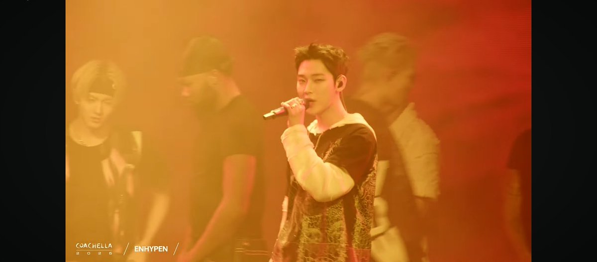 nauuurrrrrrr's tweet photo. PLEASE KAMUKHA NI MINGYU SI SUNOO 😭😭😭 Never beating the minwon child allegations 😭 SUNOO LOOKS ESPECIALLY HANDSOME TODAY!!!!

ENHYPEN VAMPS UP COACHELLA
#ENHYPENinCoachella #ENCHELLA2025 #COACHELLA https://t.co/yZRxfUY15V