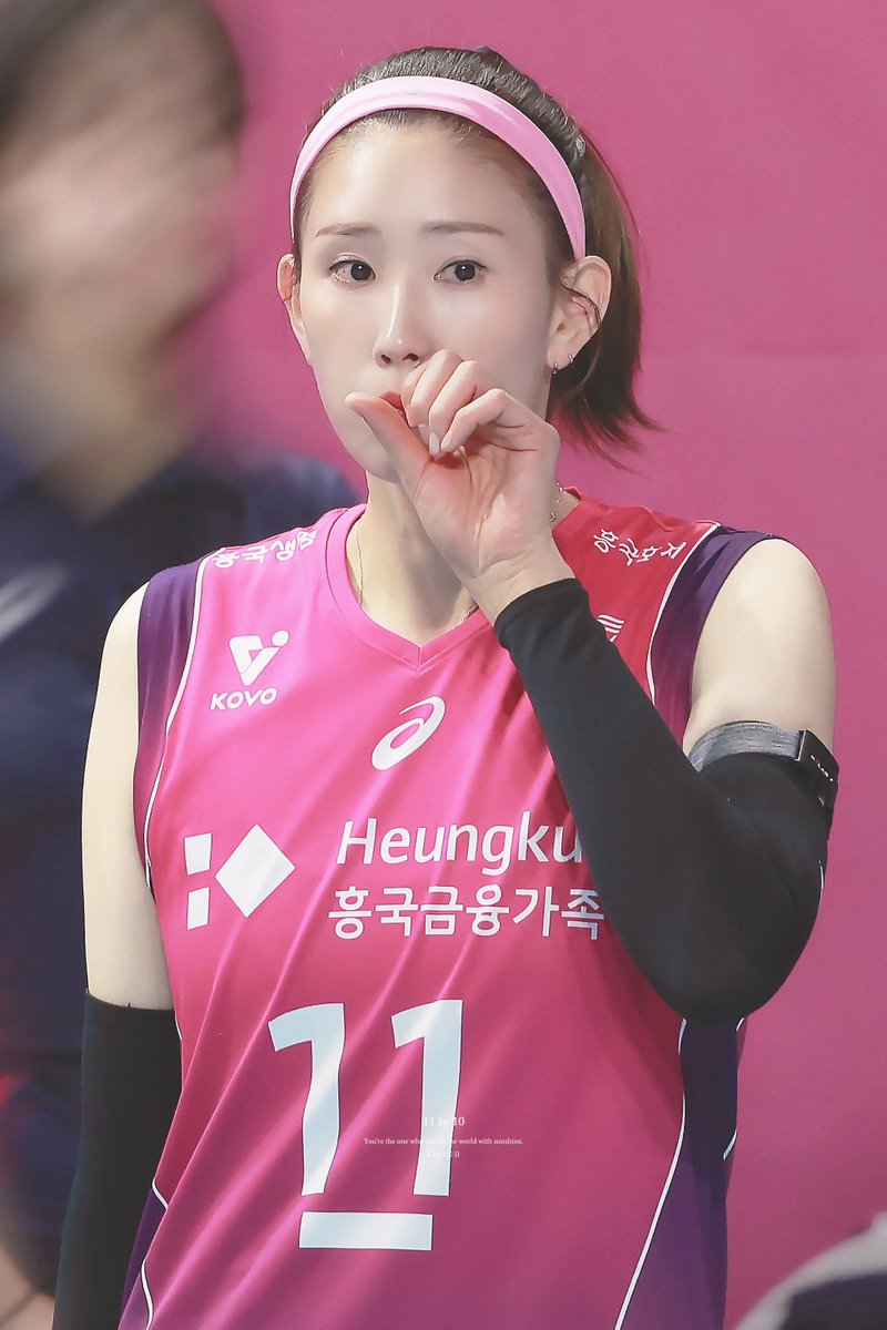 250225 #김수지 

<a href="/suji0620/">김수지</a>