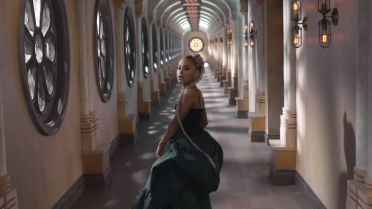 ariana_japan's tweet photo. ／
4/20は #アリアナ・グランデ
「No Tears Left To Cry」リリース7周年🎉
＼

等身大の心情と、
世界への、「強い心を持ち、元気に生きていこう」という普遍的なメッセージが
ギュッと詰め込まれた、強力な1曲✨

ミュージック・ビデオ試聴はこちら👇
https://t.co/6SSv8iETOx https://t.co/9mtyvg6djV
