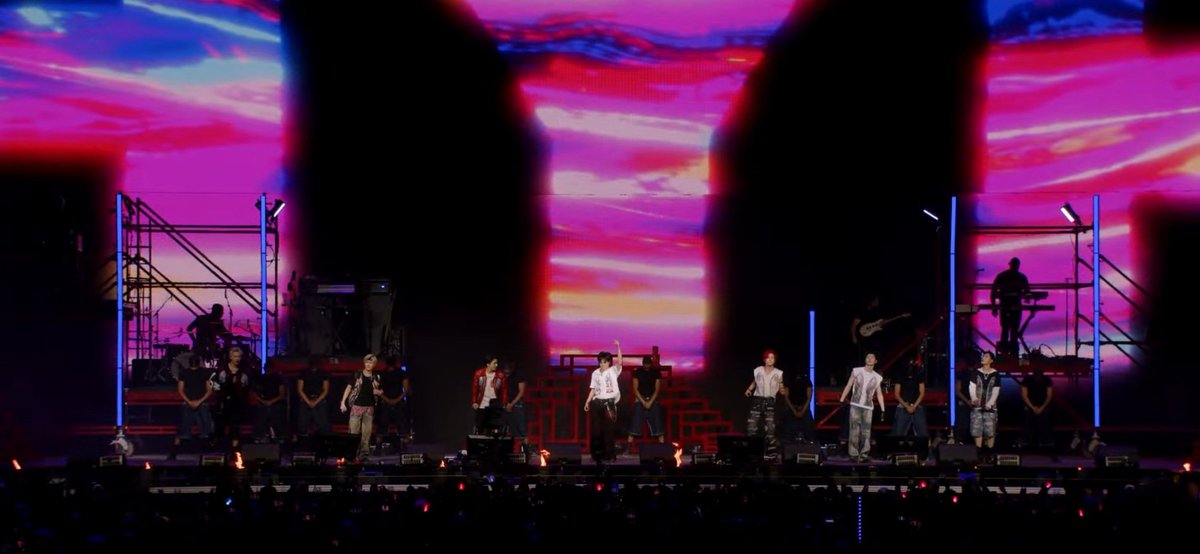 Live vocals in live this week is waaaay better than last week's live!

#ENCHELLA #ENHYPEN #Coachella2025