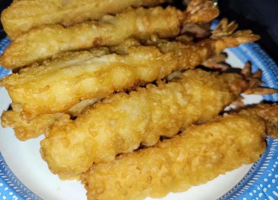ItsDuckyTimeVT's tweet photo. I think they turned out pretty perfect 💜 #airfryer #friedfood #deliciouslymade https://t.co/88IpVehRJl