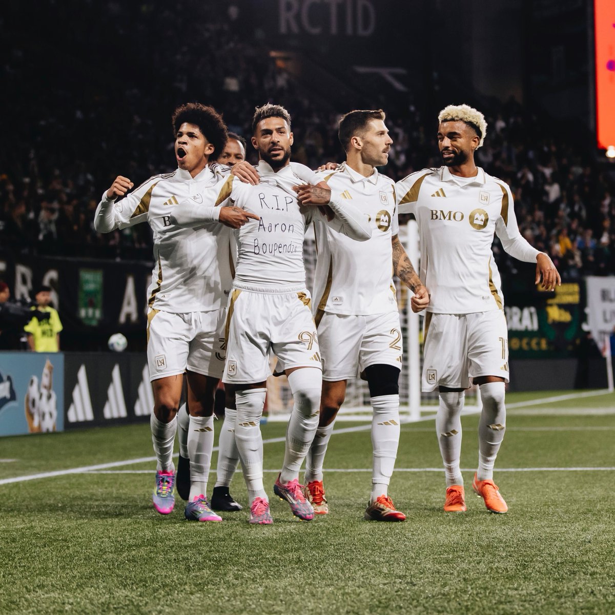 LAFC's tweet photo. For Aaron Boupendza 🙏 https://t.co/HzMQZ1gGkW