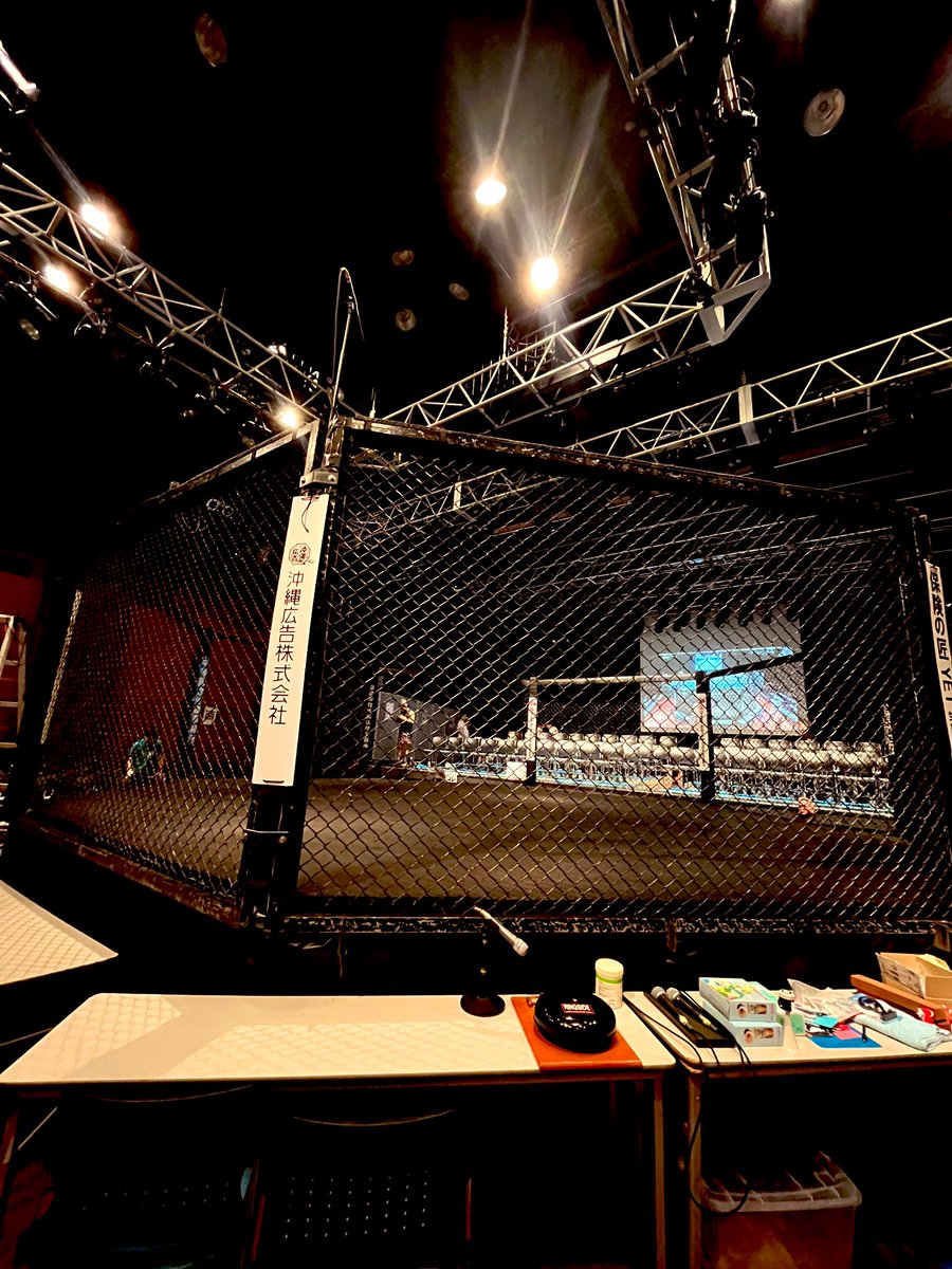 kennyitabashi's tweet photo. 設営完了!
ラスコンチャスブース出店させてもらいます!お待ちしております。
本日THE SHOOTO OKINAWAvol.12
大会詳細↓
https://t.co/1RcbKg0Zh1
当日券も若干あるようです!是非!
#shooto0420 #修斗 #shooto #EVERGROUND #斬修斗沖縄 #MMA #LASCON #ラスコンチャス https://t.co/do2A17eMTm