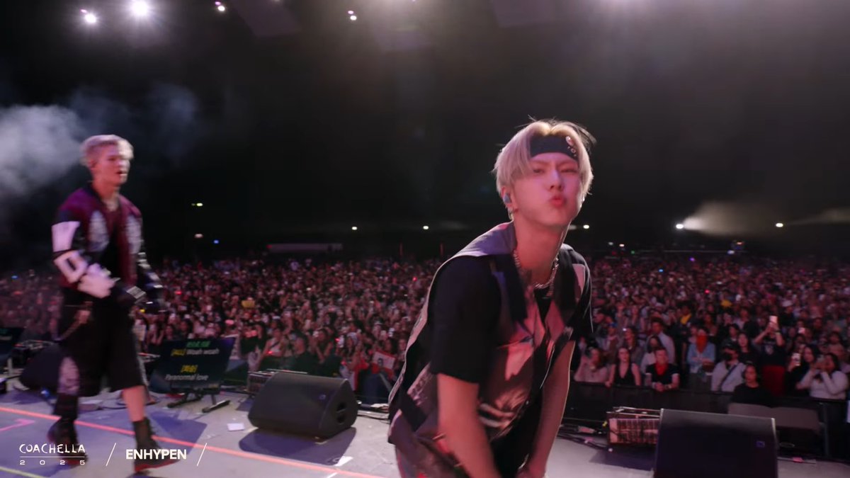 en_tashii's tweet photo. The Coachella camera works were sooo much better today. The shots and angles were so clear, unlike last week! 

ENHYPEN VAMPS UP COACHELLA
#ENCHELLA #ENHYPEN #COACHELLA2025 https://t.co/jRzjAmeyzh