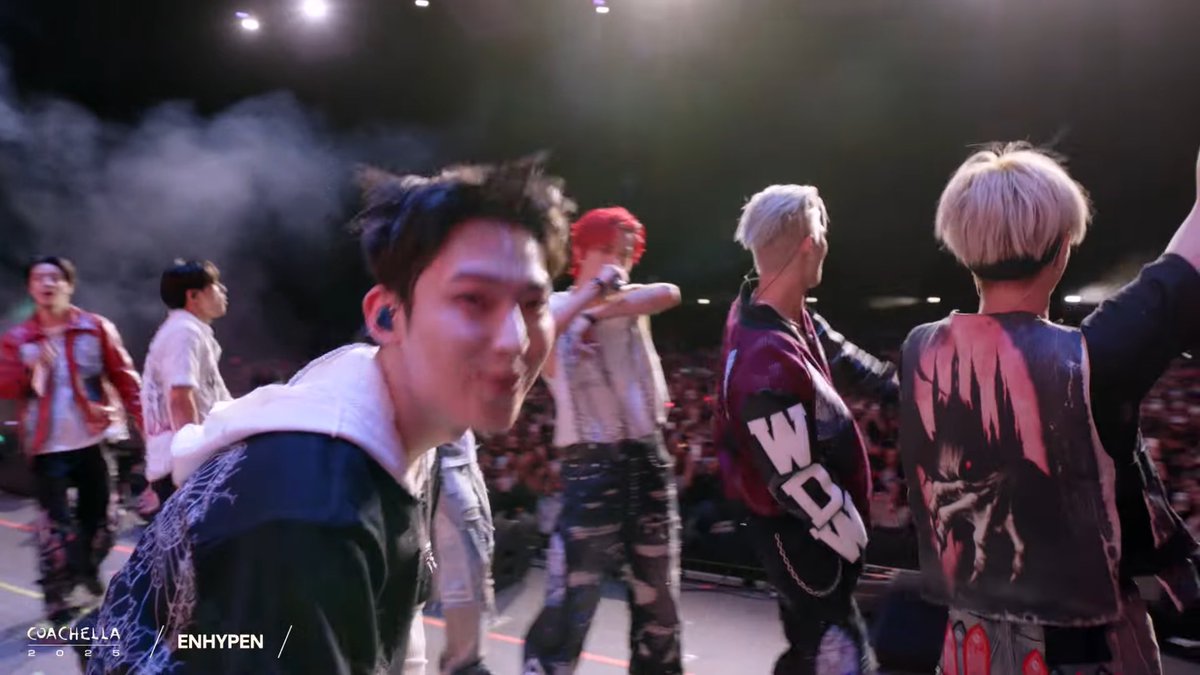 en_tashii's tweet photo. The Coachella camera works were sooo much better today. The shots and angles were so clear, unlike last week! 

ENHYPEN VAMPS UP COACHELLA
#ENCHELLA #ENHYPEN #COACHELLA2025 https://t.co/jRzjAmeyzh