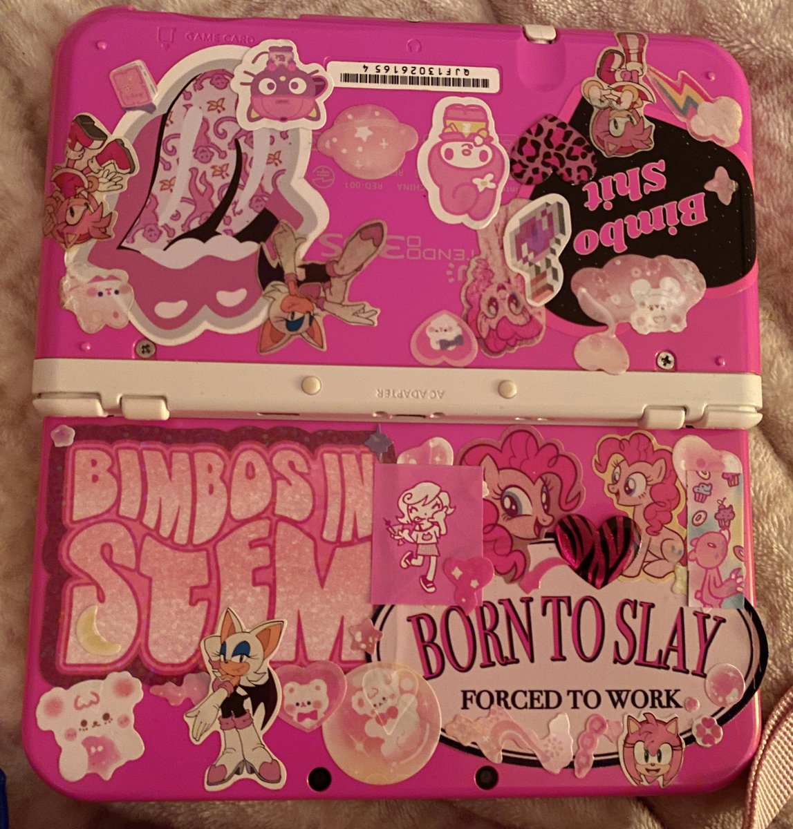 huge update on our pink 3ds after todays con 