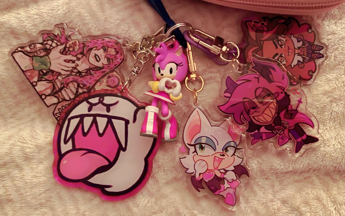 huge update on our pink 3ds after todays con 