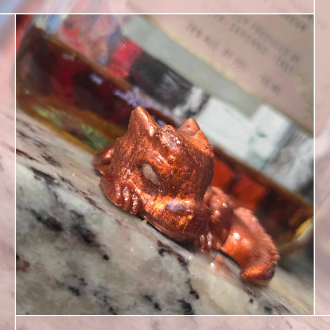 Meet Retto! He was born on #NationalAmarettoDay which happens to be today! He is a fun loving dragon with a keen sense of tasty drink! 

Is Retto your perfect match? Come on out to @escapevelocitycomics Free Comic Book Day to adopt him! He will be there with all of his friends!