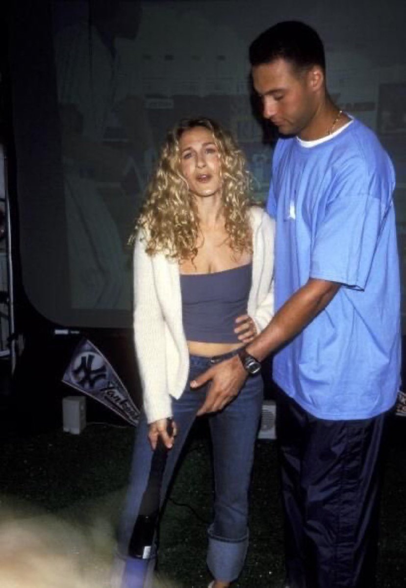 aevioki's tweet photo. neeeddd a man like this. yes boo make sure my tuck not slipping! https://t.co/b1EKI5W8MI