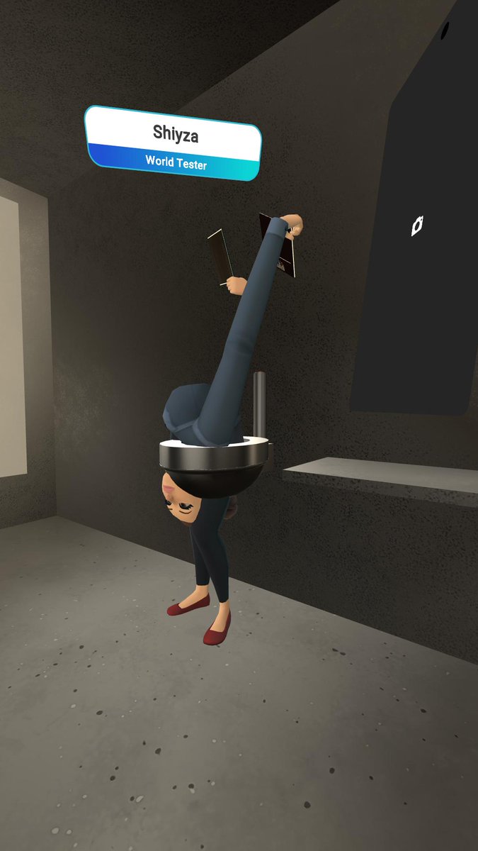 SolarXzy's tweet photo. my phone broke so now im typing on my vr https://t.co/ABHYFxEPAG