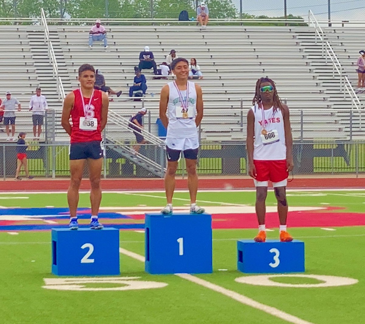 Congrats to Daniel Anderson - State Bound 800m 🥈1:54
💥New School Record