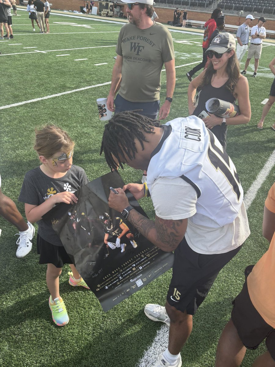 Devin Cook tweet media